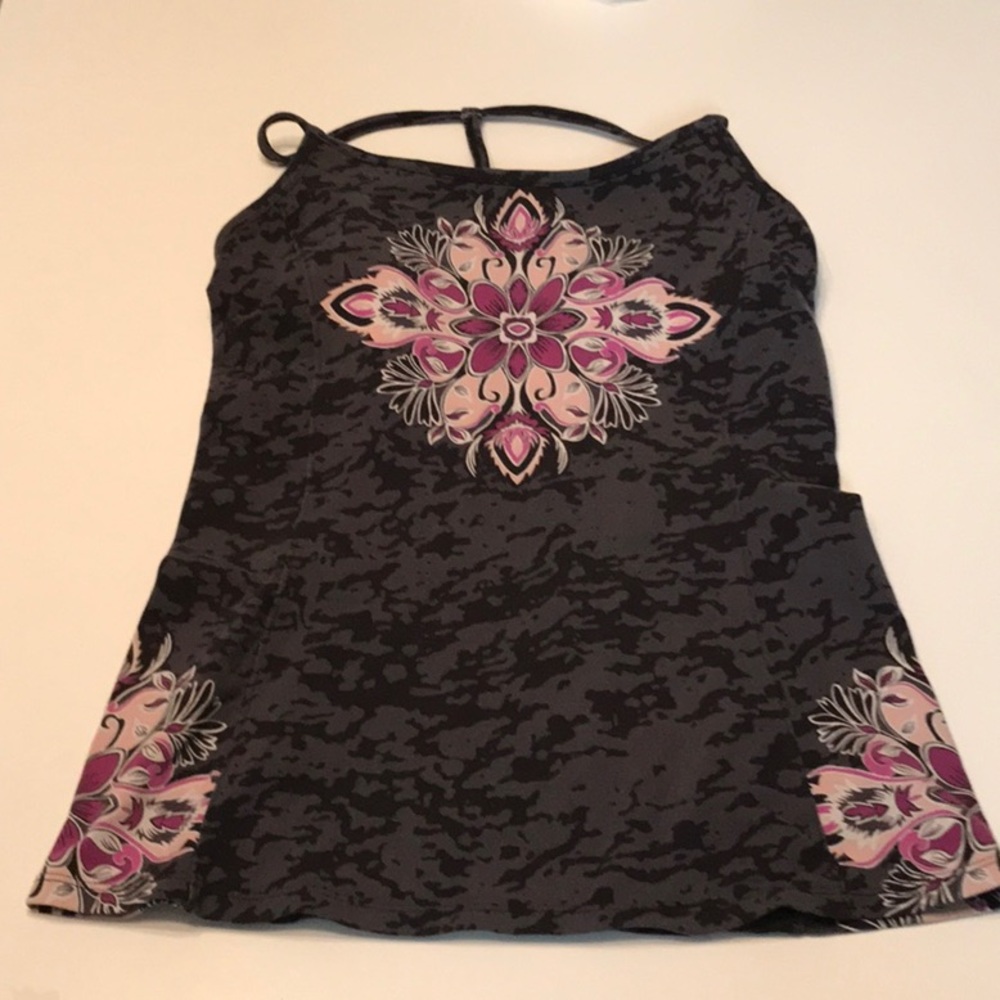 Preowned Athleta tank top with bra and T strap